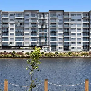 North Shore Oceanside Kawana 4*, Kawana Waters Australia