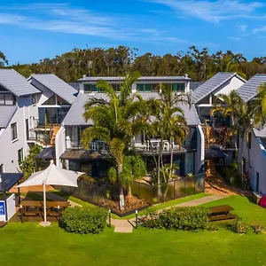 Beachfront 4*, Byron Bay Australia